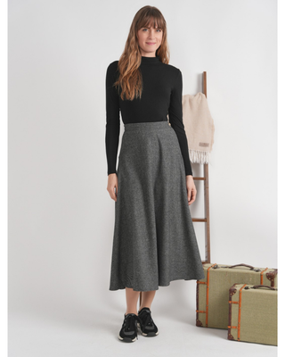 WB5CM1700SM Medium Gray Mix Wool 35" Skirt with Side Button