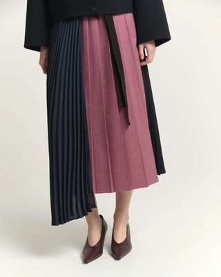 5000 Raspberry Glace Multicolor Pleated 32" Skirt