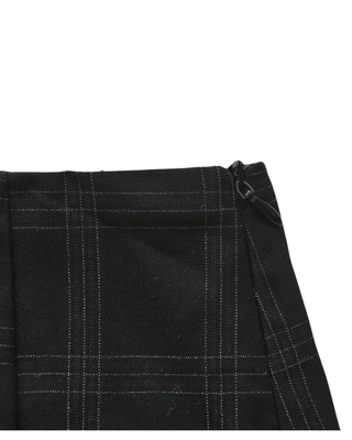 W-27334 Black Marlot Plaid Pleated 27" Skirt