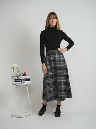 Faves WB5CM1667SM Black Plaid Corduroy Pocket 35" Skirt