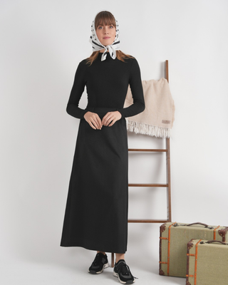WB6CM2187SL Black A-Line 38" Skirt with Pockets