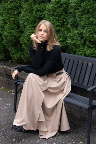 altimge2 for Simona Bonacci Camel Wool Pleated Wrap 37" Skirt with Adjustable Buckle at Dress Code itsdresscode.com